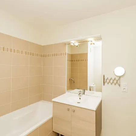 Appartement Very Bright 66m With Balcony Aubervilliers